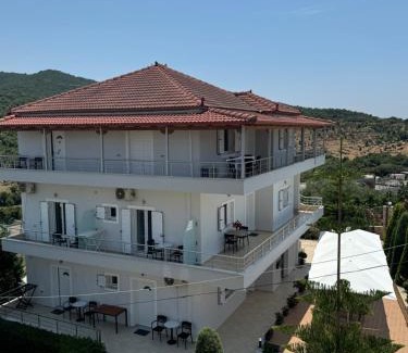 Ksamil House | Vila Ervin Double Room