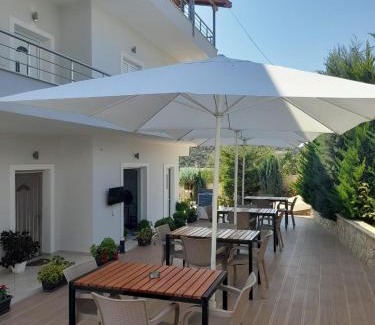 Ksamil House | Vila Ervin First Floor
