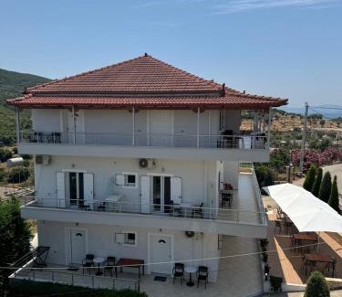 Ksamil House | Vila Ervin First Floor