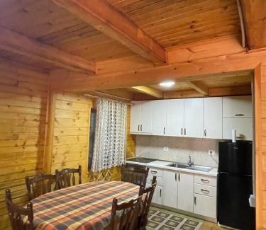 Razem House | Vila Kanadeze Razem