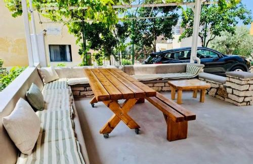 Shkembi i Kavajes Apartment | VILA Mina