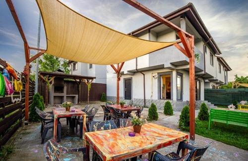 Stefanestii de Jos House | Vila Petreceri Private