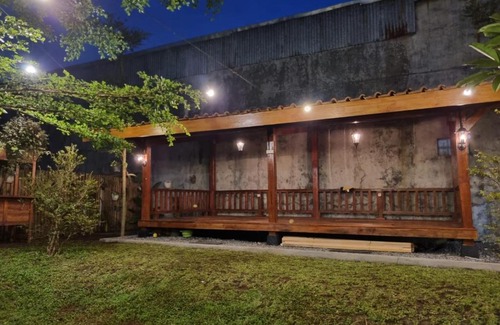 Pogung Lor Villa | Vila Raja Banana Leaf Mlati