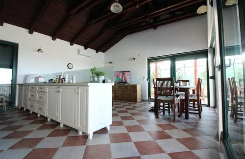Zavala Villa | VILA SELLISTA WITH POOL and SPECTACULAR SEAVEIW