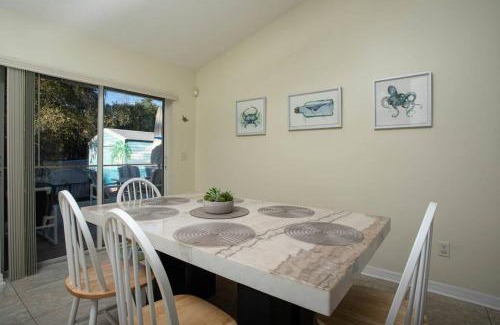 Vilano Beach House | Vilano Vacation - Entire House! Walk to Beach! 4 miles to Downtown Historic St Augustine! Dog Friendly