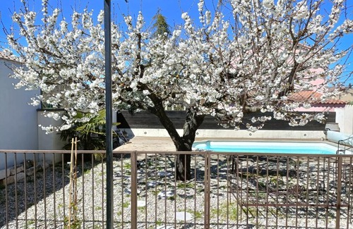 Saint-Maximin-la-Sainte-Baume House | Villa en Provence avec piscine