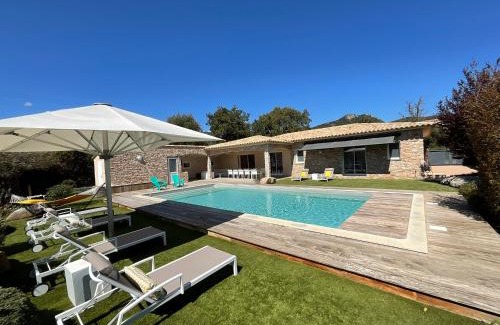Pinarellu Villa | Villa Poggio Rosso - Pool-House & Piscine chauffée