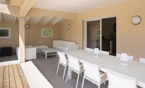 Pinarellu Villa | Villa Poggio Rosso - Pool-House & Piscine chauffée