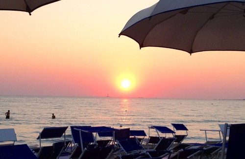 Baia Verde Villa | Villa in residence ideal for families 5 minutes walk from the beaches