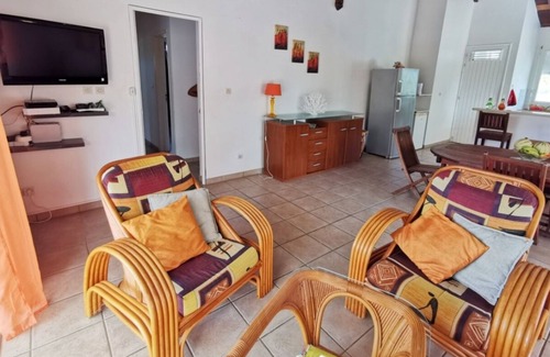Sainte-Anne Villa | Villa à Sainte Anne Ref M055C 3ch piscine + 2appts