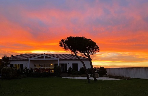 French Atlantic Coast Villa | Villa Évènementielle Avec une vue Exceptionnelle sur L'océan