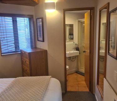 Queenstown City Centre Apartment | Villa 10 - Central Stylish Apartment