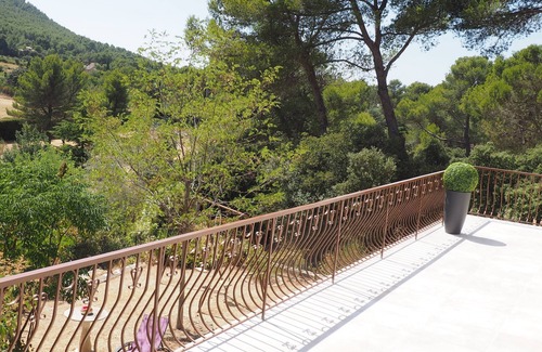 Roquefort-la-Bedoule Villa | Villa 10mn from Cassis, dominant view of the vineyards