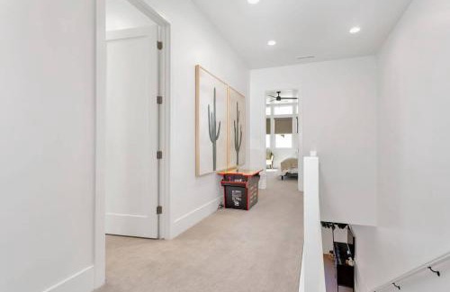 Bloomington Apartment | Villa 11 - 4 Bedroom ! Game Room! YEAR ROUND HEATED POOL & HOT TUB!