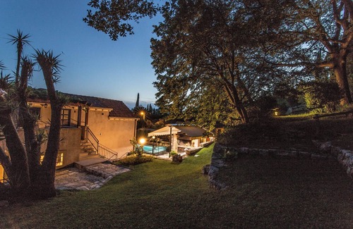 Lovorno House | Villa, (11350), Pridvorje, hr