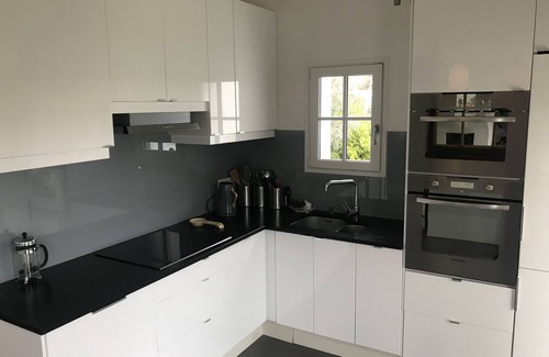 Noirmoutier-en-l'Ile Villa | Villa 12 people 100m from La Clere beach