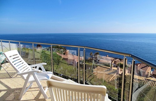 Antheor Villa | Villa 13-15 pers, magnificent sea view, walking distance to the sea 200m