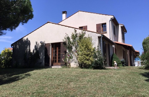 Meschers-sur-Gironde Villa | VILLA 160 M ° LIVING LAND AND WITH TREES OF 1500 M ° BEAUTIFUL BUILDING
