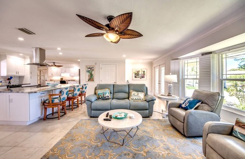Caloosahatchee House | Villa 17 Salt Water Pool Breathtaking