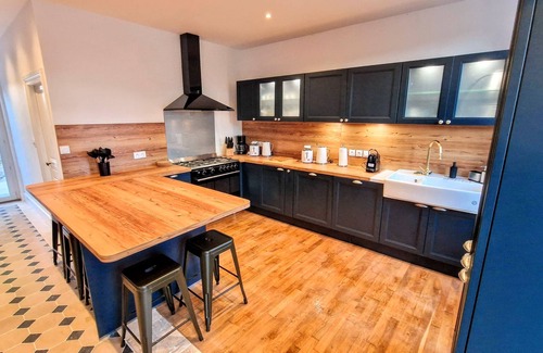 Epinac Villa | Villa 1848/Heated swimming pool all time/Sauna/Billiards/Table football