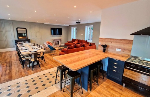 Epinac Villa | Villa 1848/Heated swimming pool all time/Sauna/Billiards/Table football