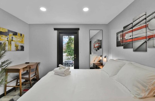 Wilton Manors Villa | Villa ∙ 2 bedrooms ∙ 4 guests