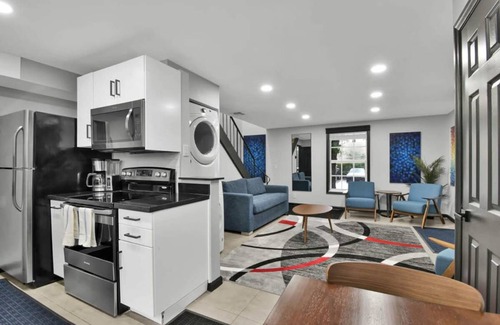 Wilton Manors Villa | Villa ∙ 2 bedrooms ∙ 4 guests