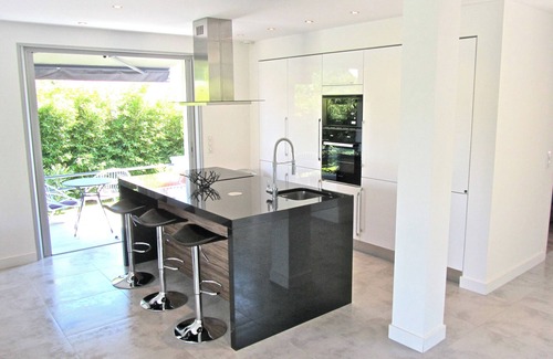 Le Cannet Villa | Villa , 2 miles & 6 min from Cannes Croisette, beaches & FILM FESTIVAL