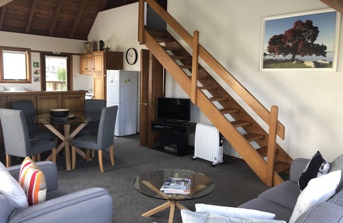 Russell House | Villa 2 Te Maiki - Panoramic views - private enclave close to Russell township