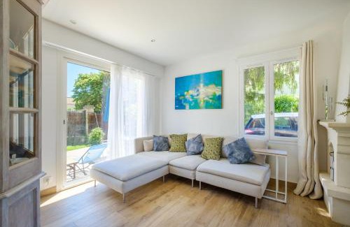 Tourrettes-sur-Loup House | Villa 3 chambres - jardin privé