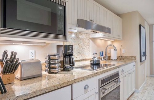 Kahuku Apartment | Villa 317: KING BED - Penthouse Lvl Ocean View Turtle Bay