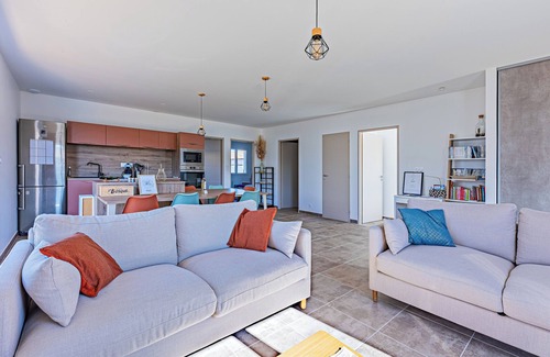 Cessenon-sur-Orb Villa | Villa 3ch Moderne Piscine Chauffée Clim