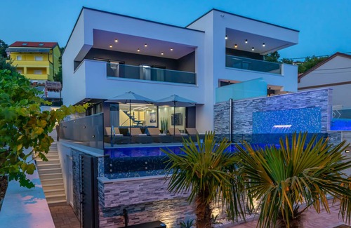 Crikvenica Villa | Villa ∙ 4 bedrooms ∙ 8 guests