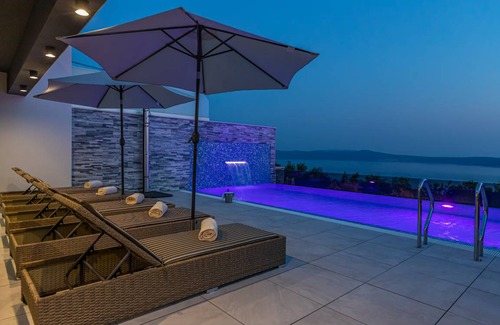 Crikvenica Villa | Villa ∙ 4 bedrooms ∙ 8 guests
