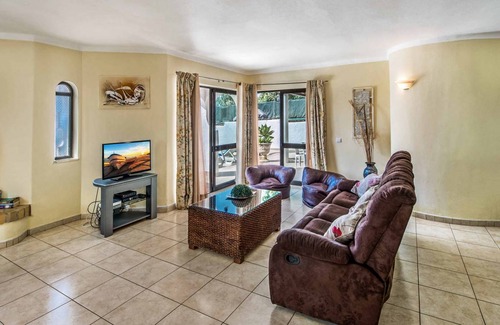 Sesmarias Villa | Villa ∙ 4 bedrooms ∙ 8 guests