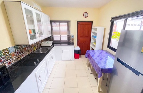 South Pattaya Villa | Villa 4 bedrooms with private pool 5 minutes Walking Street and beaches