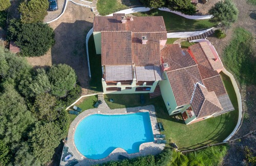 Stintino Apartment | Villa 4 people with shared pool - Sea & Villas