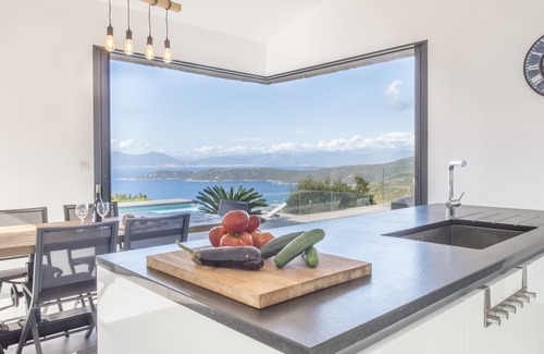 Coti-Chiavari Villa | Villa 400m² sea view / heated swimming pool