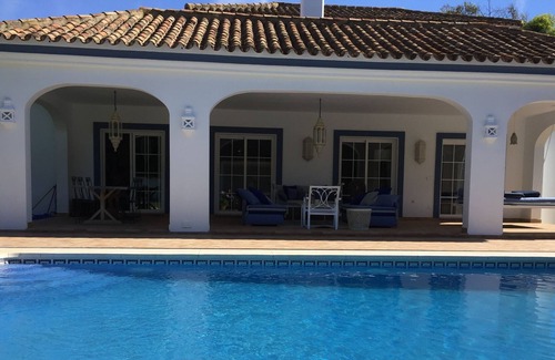 Sotogrande Villa | Villa 5 bedr/bath close to the beach 1,5 km