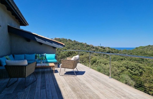Verghia House | Villa 5 bedrooms, swimming pool, panoramic sea view