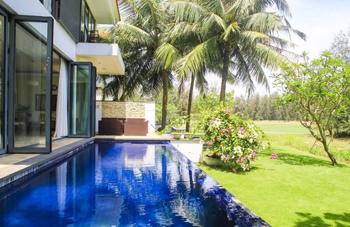 Ngu Hanh Son Villa | VILLA 5 BR THE OCEAN VILLA- FREE PICK UP