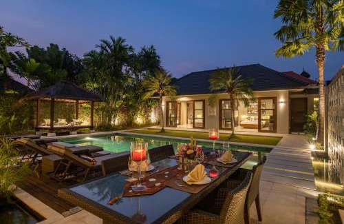 Petitenget Villa | Villa 500m2 with 14m Pool, BBQ, Pinball - Seminyak