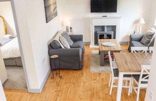 Youghal House | VILLA 52, family friendly, with a garden in Youghal, County Cork