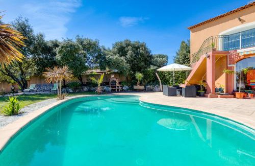 Saint-Gely-du-Fesc Apartment | Villa 6-8p avec jardin et piscine