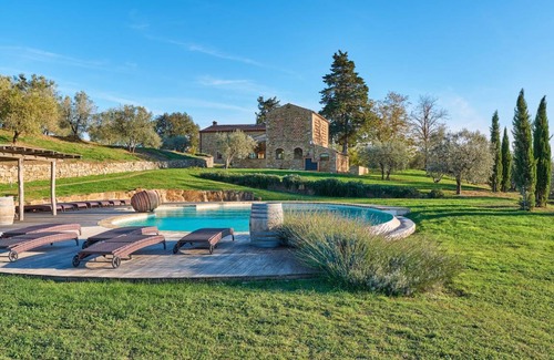 Poggibonsi Villa | Villa ∙ 6 bedrooms ∙ 12 guests