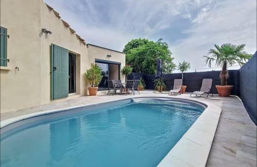 Saint-Maximin House | Villa 6 pers - grande terrasse & piscine privée