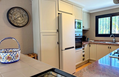 Cumbre del Sol Villa | Villa 6 pers. with pool and spectacular sea views, close to shops