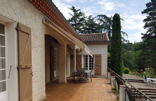 Castres House | VILLA 6 to 12 PEOPLE WITH HEATED POOL