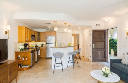 Grace Bay Condo | Villa 601 | 1 BR Stylish Condo On Grace Bay Beach