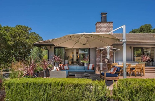 Calistoga Villa | Villa ∙ 8 bedrooms ∙ 18 guests